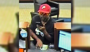 Deputies search for suspect accused of stealing cash from Chase Bank in Jensen Beach