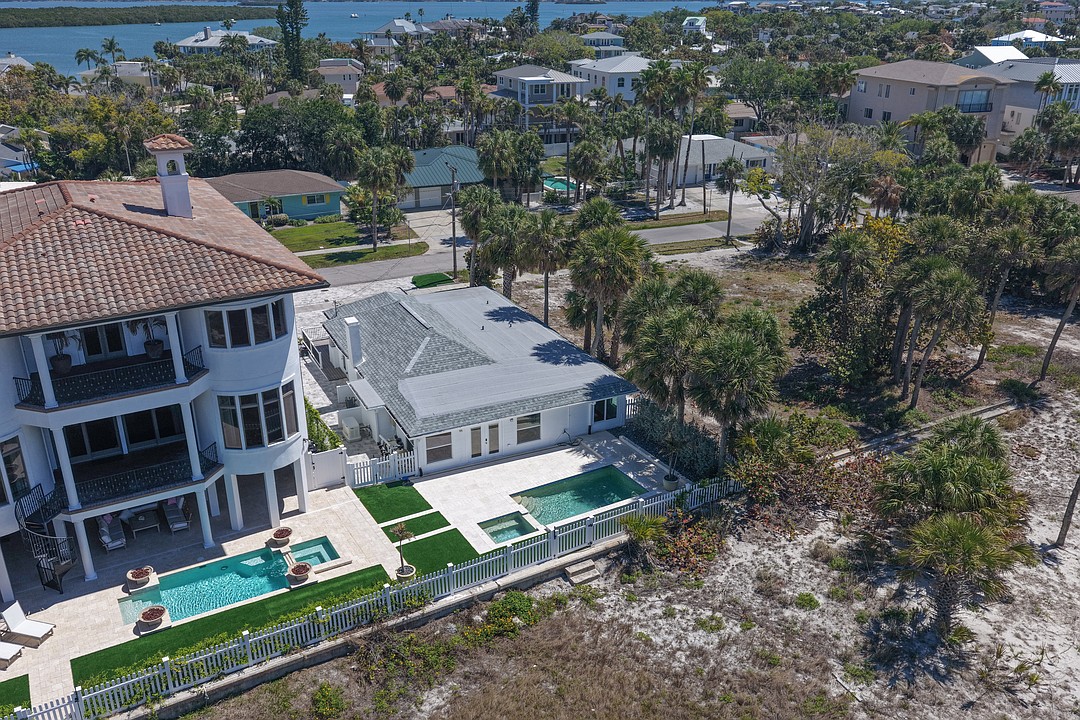 Second Hulk Hogan home on Clearwater Beach up for sale