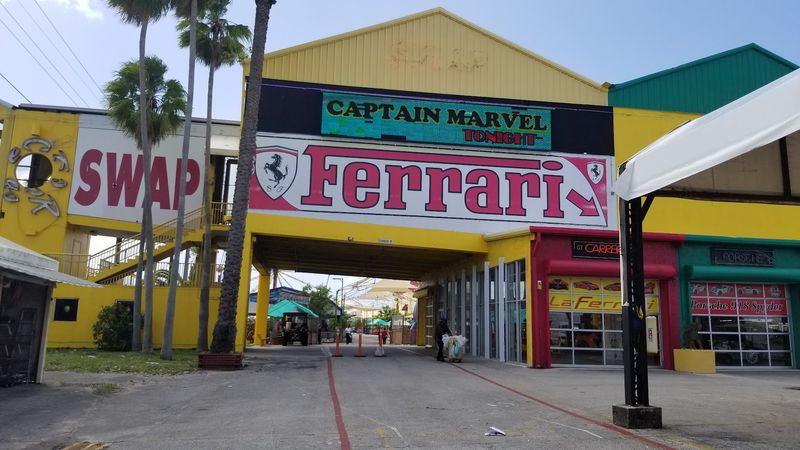 A massive flea market in Florida that's hard to believe 13 A Living Piece of South Florida History Worth Protecting