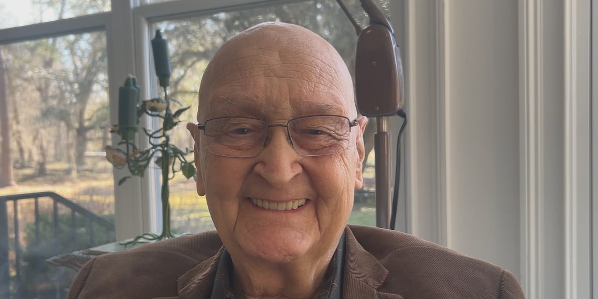 Flags lowered in remembrance of longtime Leon County Clerk of Courts Dave Lang