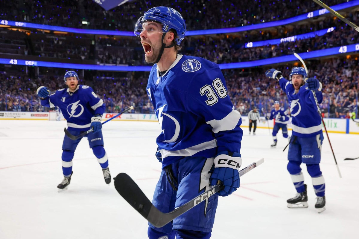 New-look Lightning apply lessons learned from playoffs past in winning Game 2