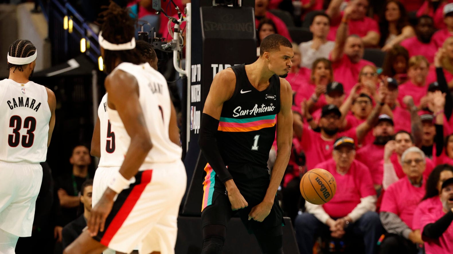 Starting 5: LeBron’s dimes lead Lakers, Joker & Murray take control, Knicks & Cavs take Playoff Game 1 wins