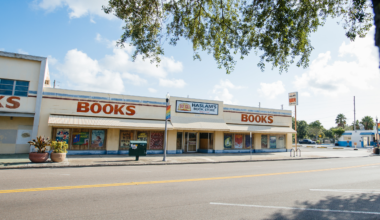 St. Pete man wants to buy long-shuttered Haslam’s bookstore, and he’s selling 500,000 t-shirts to do it 