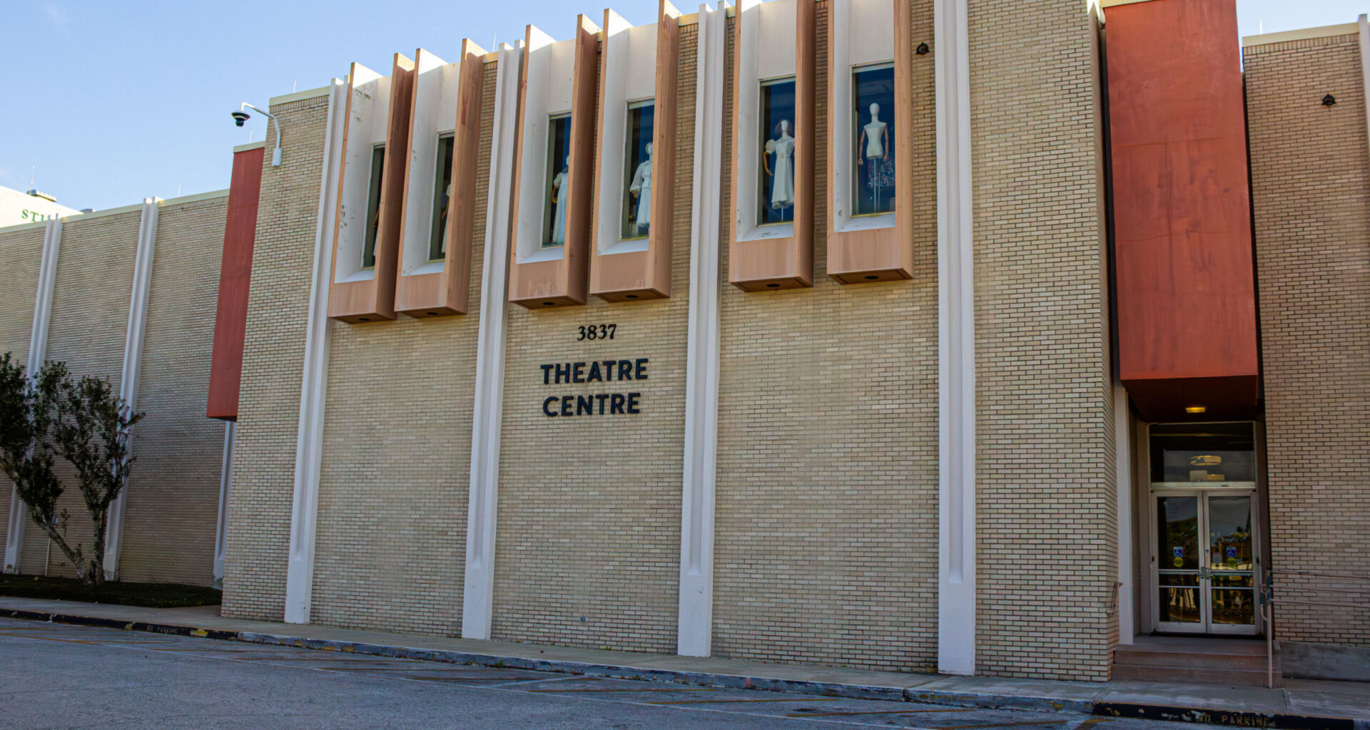 USF musical production unites cast through seven-night performance