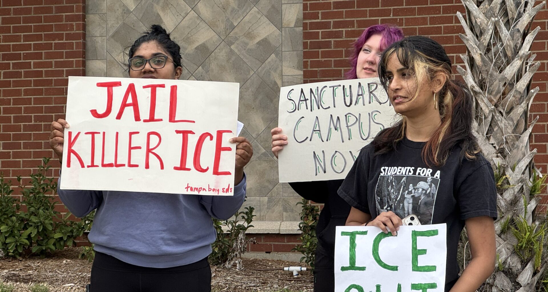 Tampa Bay Students for a Democratic Society protest against USF collaboration with ICE