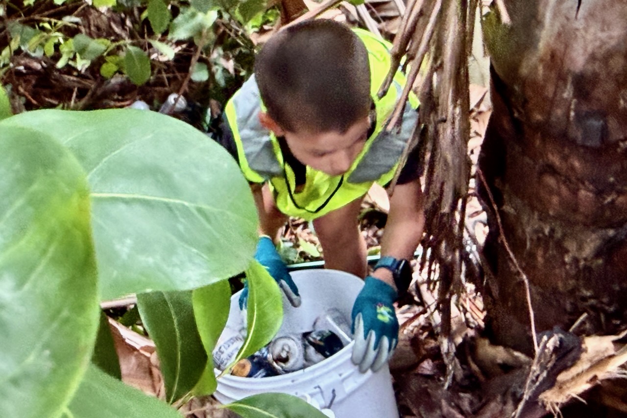 “Highly Addictive”: How Manny Rionda turns street cleaning into a Key Biscayne pastime