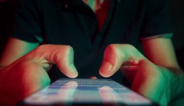 Anonymous text campaign targeting Jacksonville leaders escalates, reaches News4JAX anchor