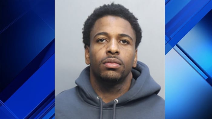 Pair arrested in connection with armed robbery in Overtown, cops say