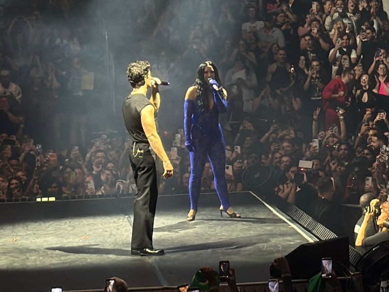 Demi Lovato kicked off her tour in Orlando with the hits, outfits old and new, and a Joe Jonas cameo