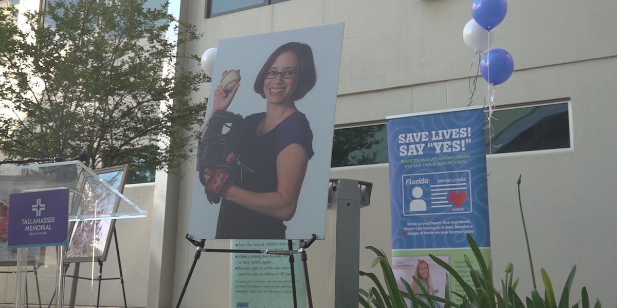 Tallahassee Memorial HealthCare holds ceremony honoring organ donors during National Donate Life Month