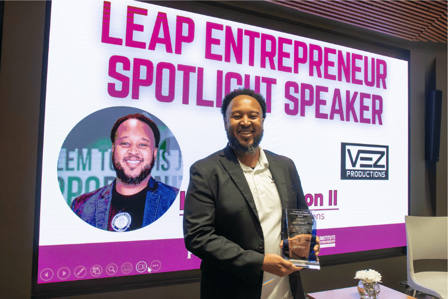 Lewis Thurston II was honored as the recipient of the inaugural Michael Boyce Award — a national recognition presented to an emerging entrepreneur who has overcome adversity while demonstrating exceptional leadership, service and commitment to community. (Photo by Jim Moran College)