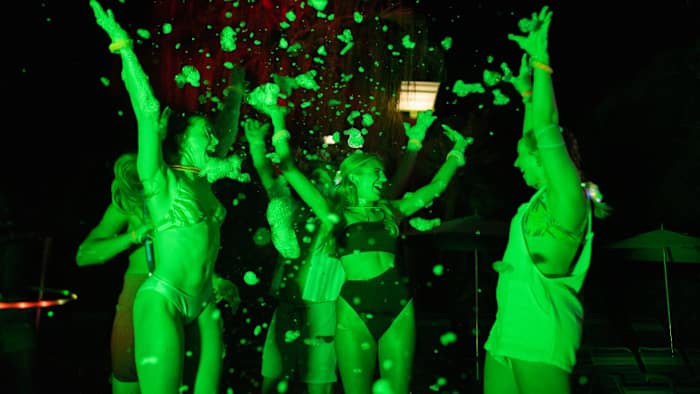 Aquatica Orlando’s AquaGlow returns with new nighttime slides, laser show