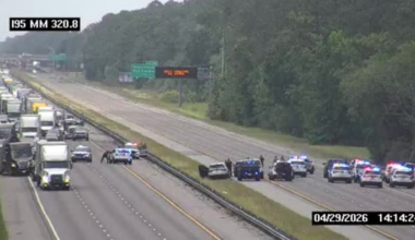 Both directions of I-95 near mile marker 321 in St. Johns County closed due to investigation