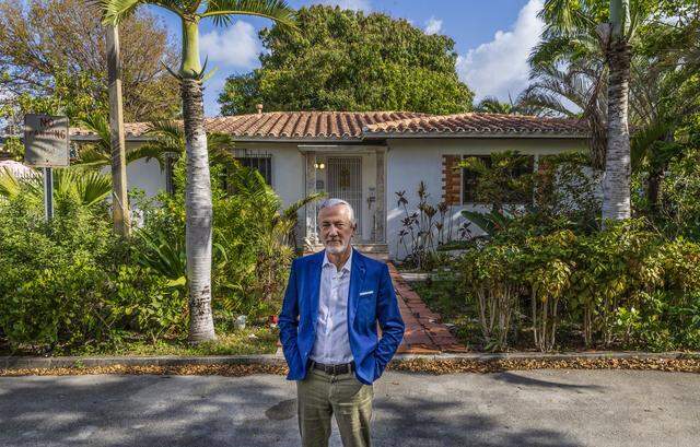 Jorge Uribe, Senior VP of ONE Sotheby's International Realty, stands in front of a residence located in the Morningside neighborhood in Miami, on Tuesday, March 31, 2026.