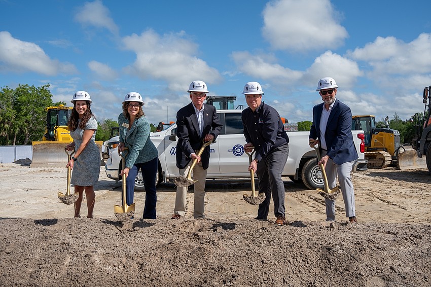 Manhattan Construction Company held a ceremonial groundbreaking for its new Southwest Florida regional office April 9. Manhattan Construction Company held a ceremonial groundbreaking for its new Southwest Florida regional office April 9.