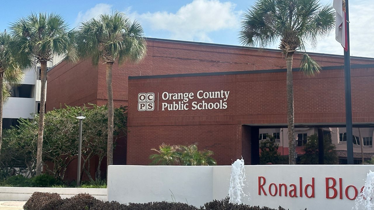 Orange County Public School Building. (Spectrum News/Sasha Teman)