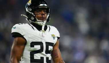 Jacksonville Jaguars safety, Marine Officer Rayuan Lane III swears in recruits before NFL season