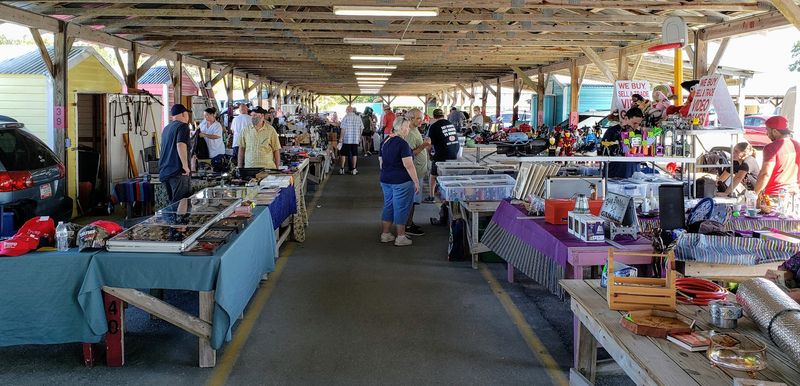 16 huge Florida flea markets you should visit 4 Swap-O-Rama's Webster Westside Flea Market - Webster, Florida