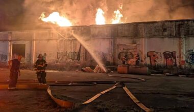 Jacksonville crews battle early morning warehouse fire