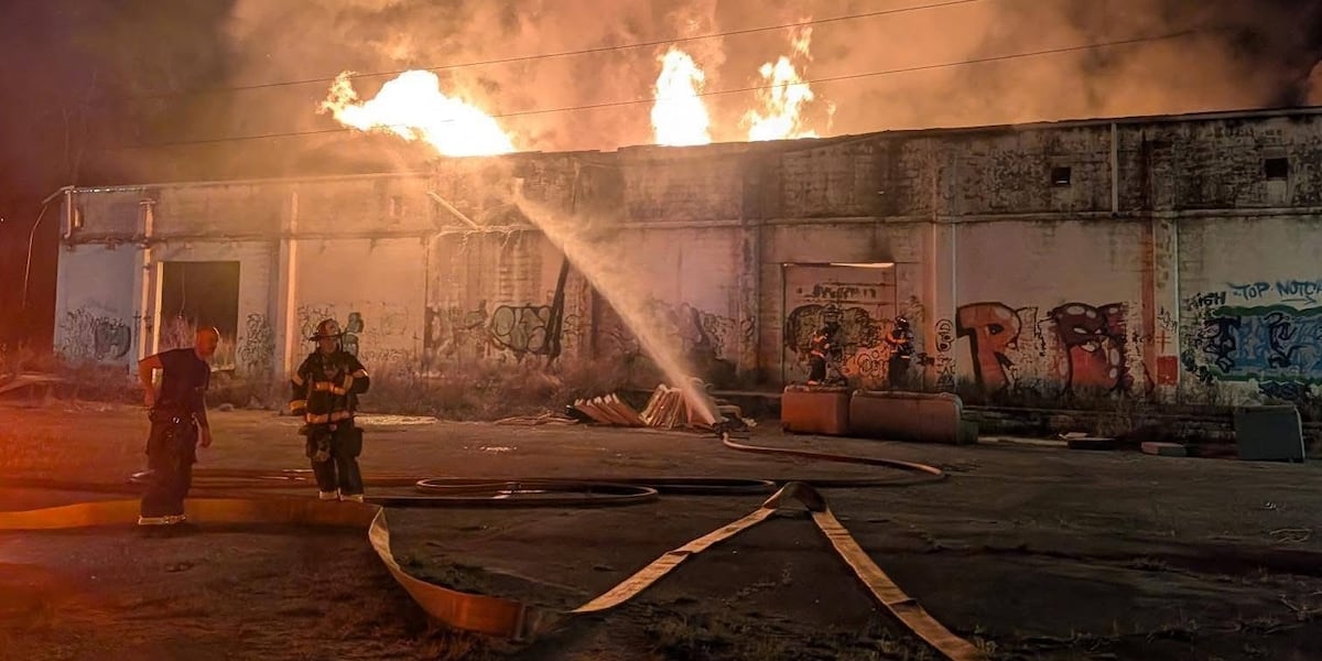 Jacksonville crews battle early morning warehouse fire