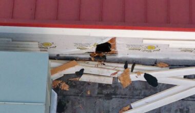 Burglar breaks through Golden Corral roof, causes extensive damage in Port St. Lucie