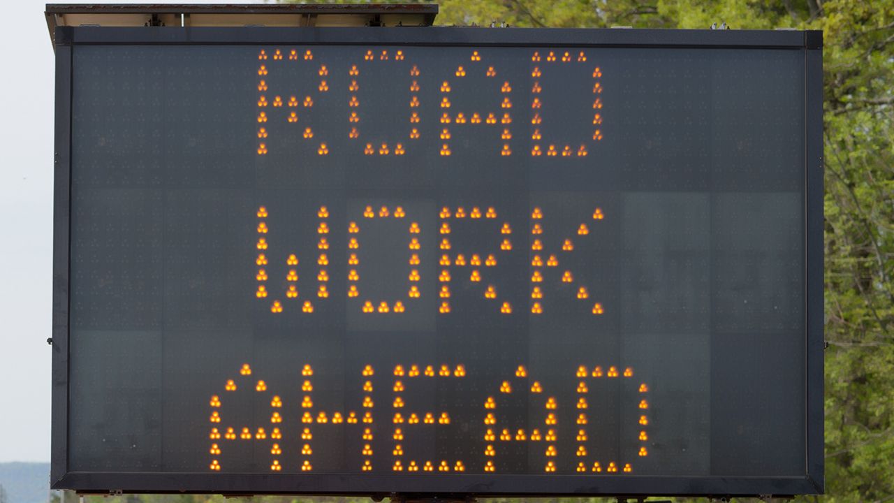 Road work sign. (file photo)