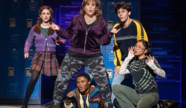 Skye Alyssa Friedman, Emily Koch, Darron Hayes, Max Santopietro and Gabby Beredo in the National Tour of KIMBERLY AKIMBO, photo by Joan Marcus