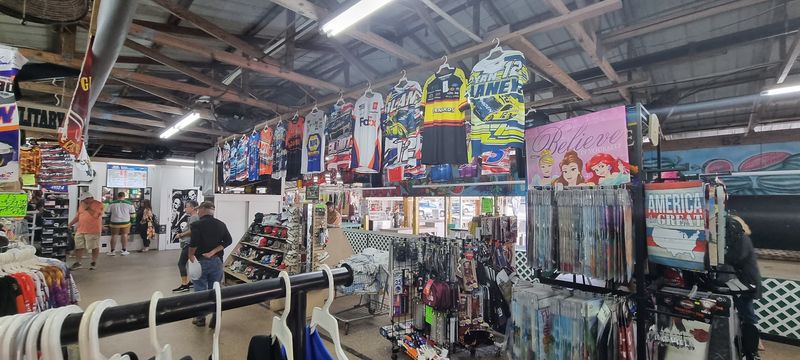 11 hidden flea markets in Florida perfect for bargain hunters 11 Daytona Flea & Farmers Market - Daytona Beach, Florida
