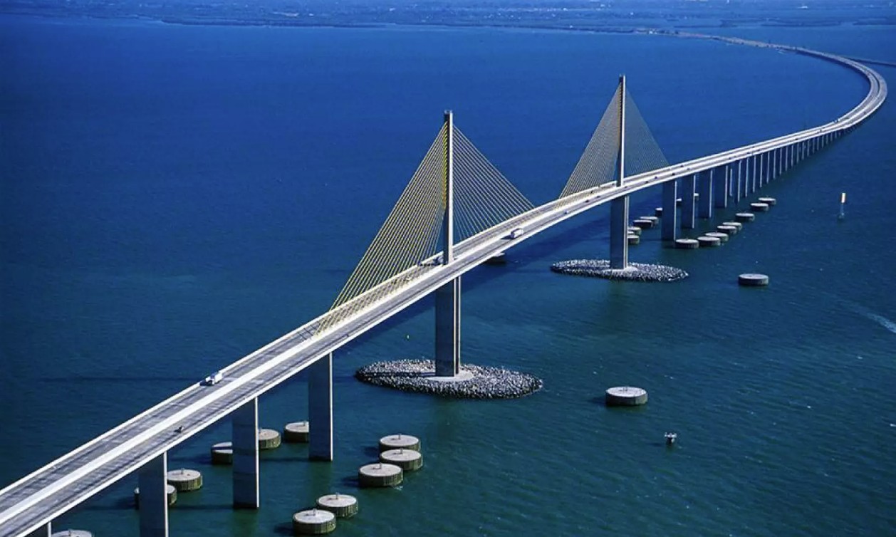 The Sunshine Skyway Bridge is going cashless
