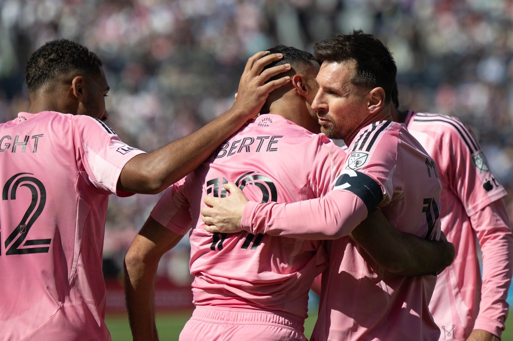 Lionel Messi scores twice to lead Inter Miami CF over Rapids