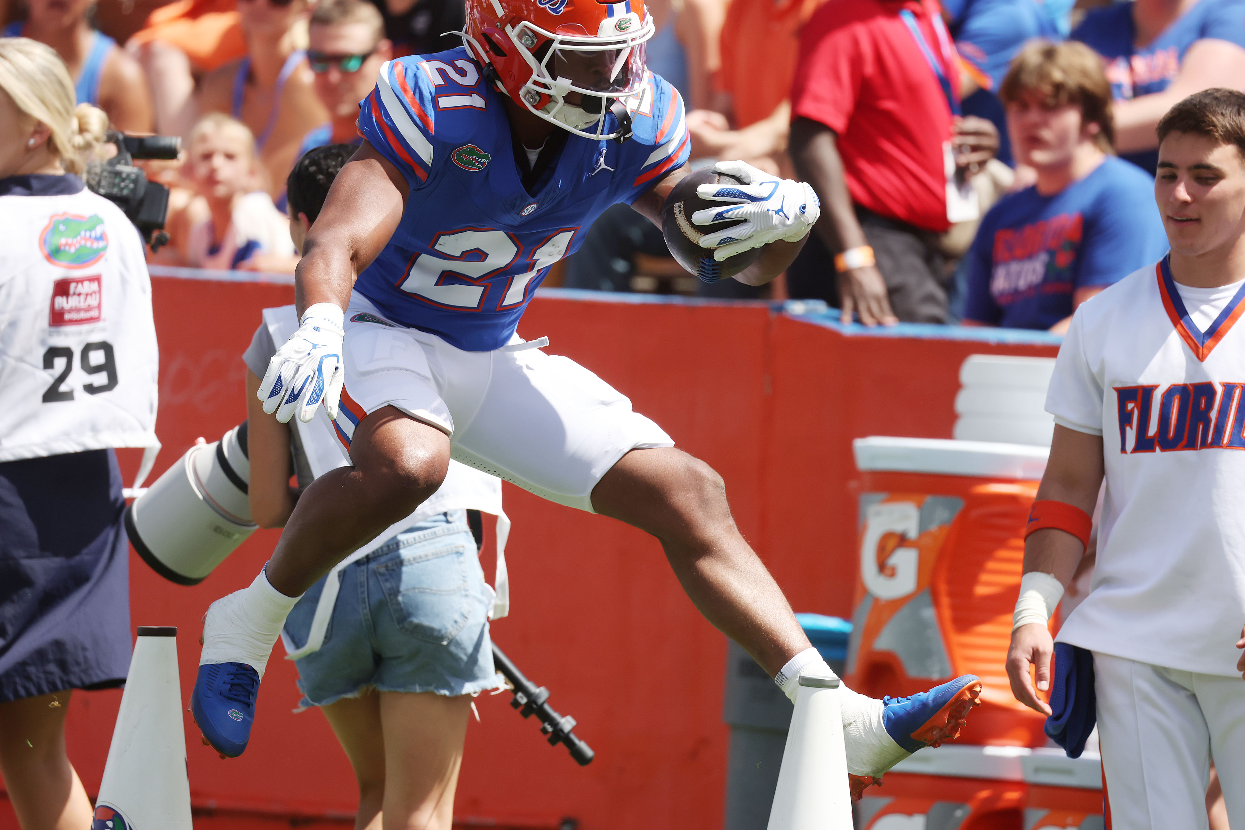 University of Florida running back Evan Pryor leaps during the...