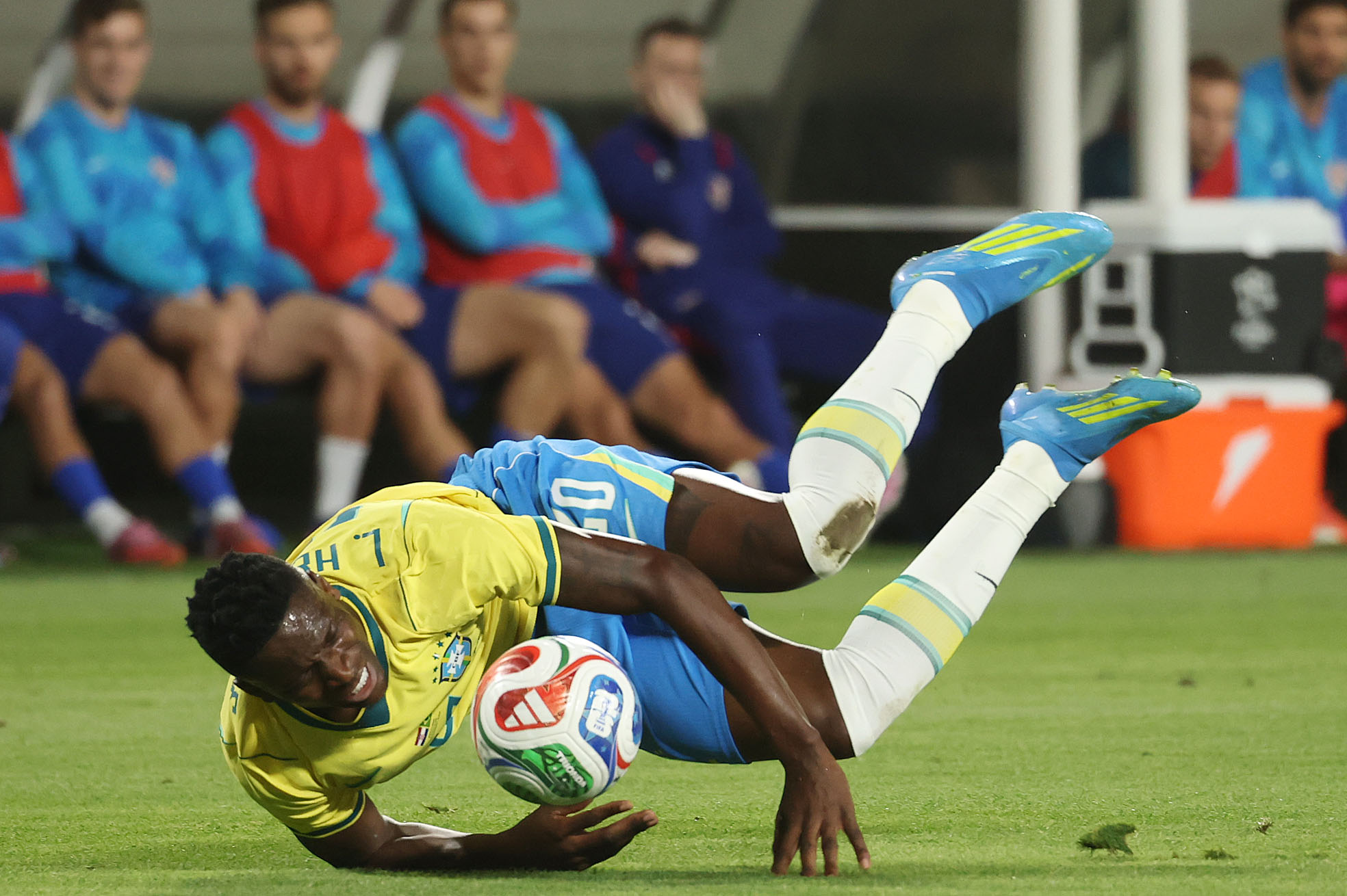 Brazil player Luiz Henrique (20) falls during the Brazil vs....