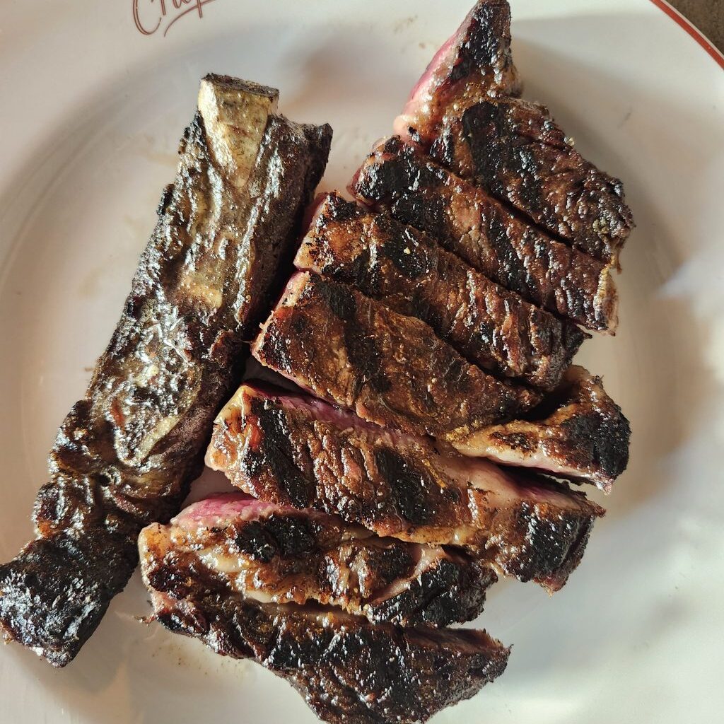 Corner Chophouse: Neighborhood feels, nuanced classics