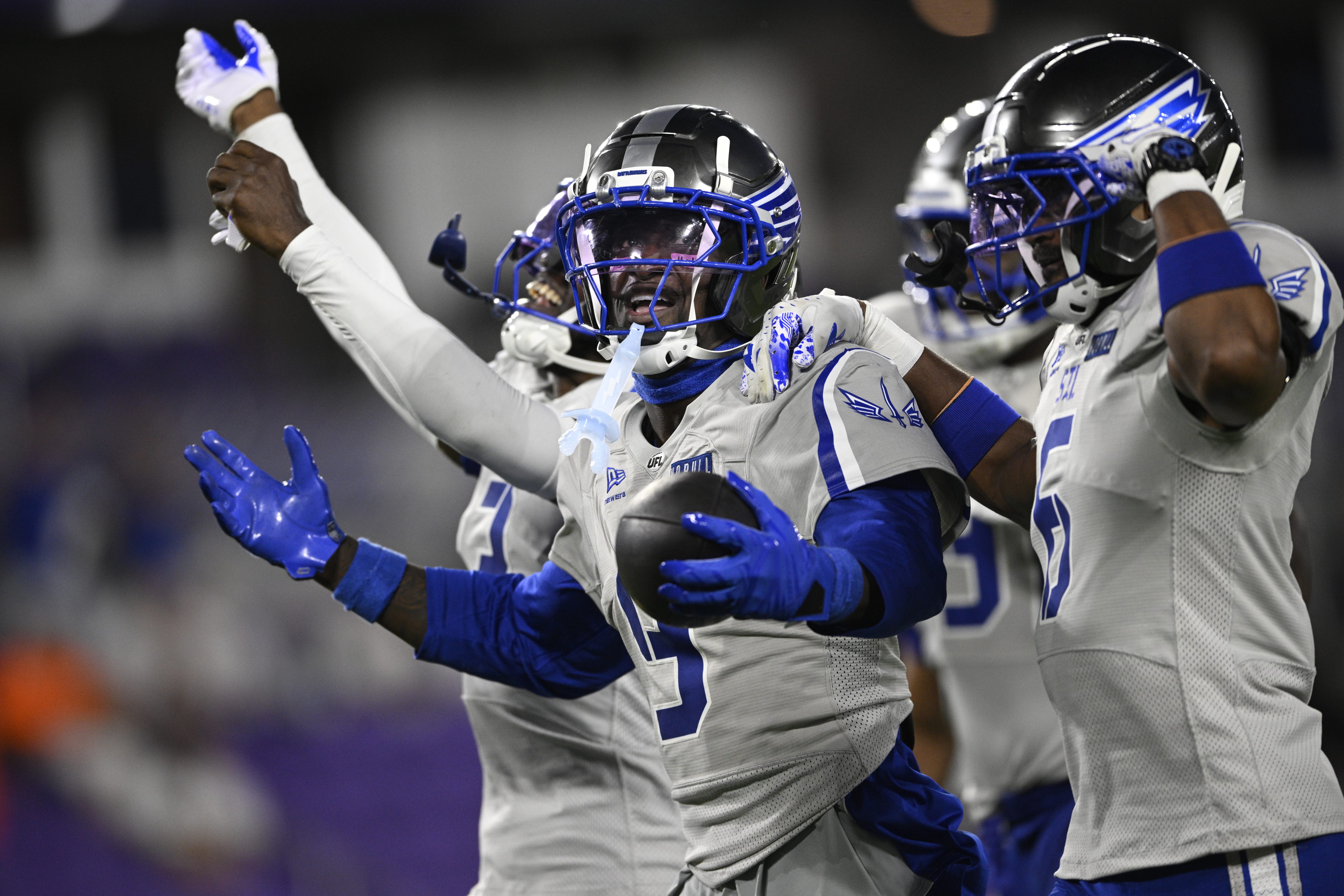 St. Louis Battlehawks linebacker Tariq Carpenter (9) celebrates his fumble...