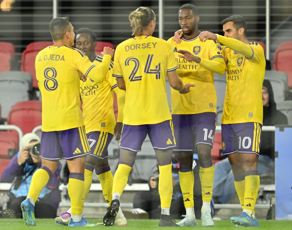 Late goals doom Orlando City in loss to DC United