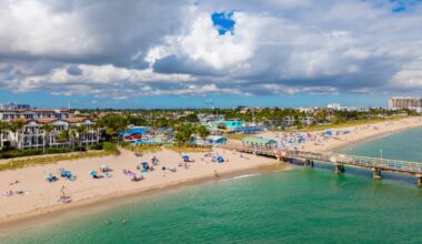 Broad view of Lauderdale-By-The-Sea, Florida coastline