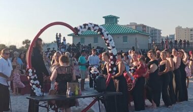 Jacksonville Beach wedding becomes viral moment during ‘Senior Skip Day’