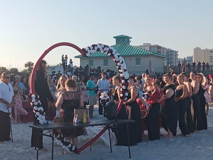 Jacksonville Beach wedding becomes viral moment during ‘Senior Skip Day’