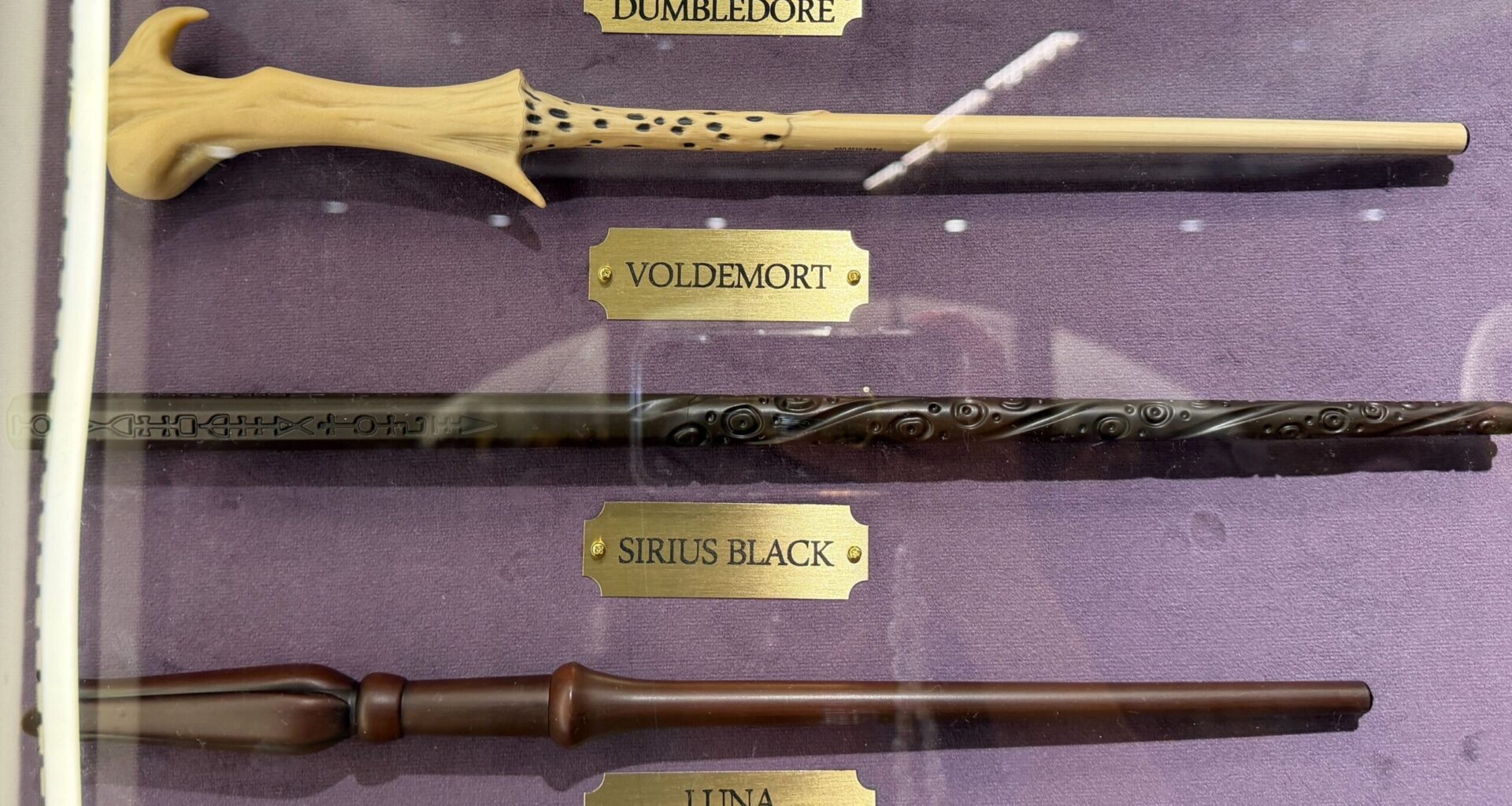 New Harry Potter character wands come to Universal Orlando CityWalk