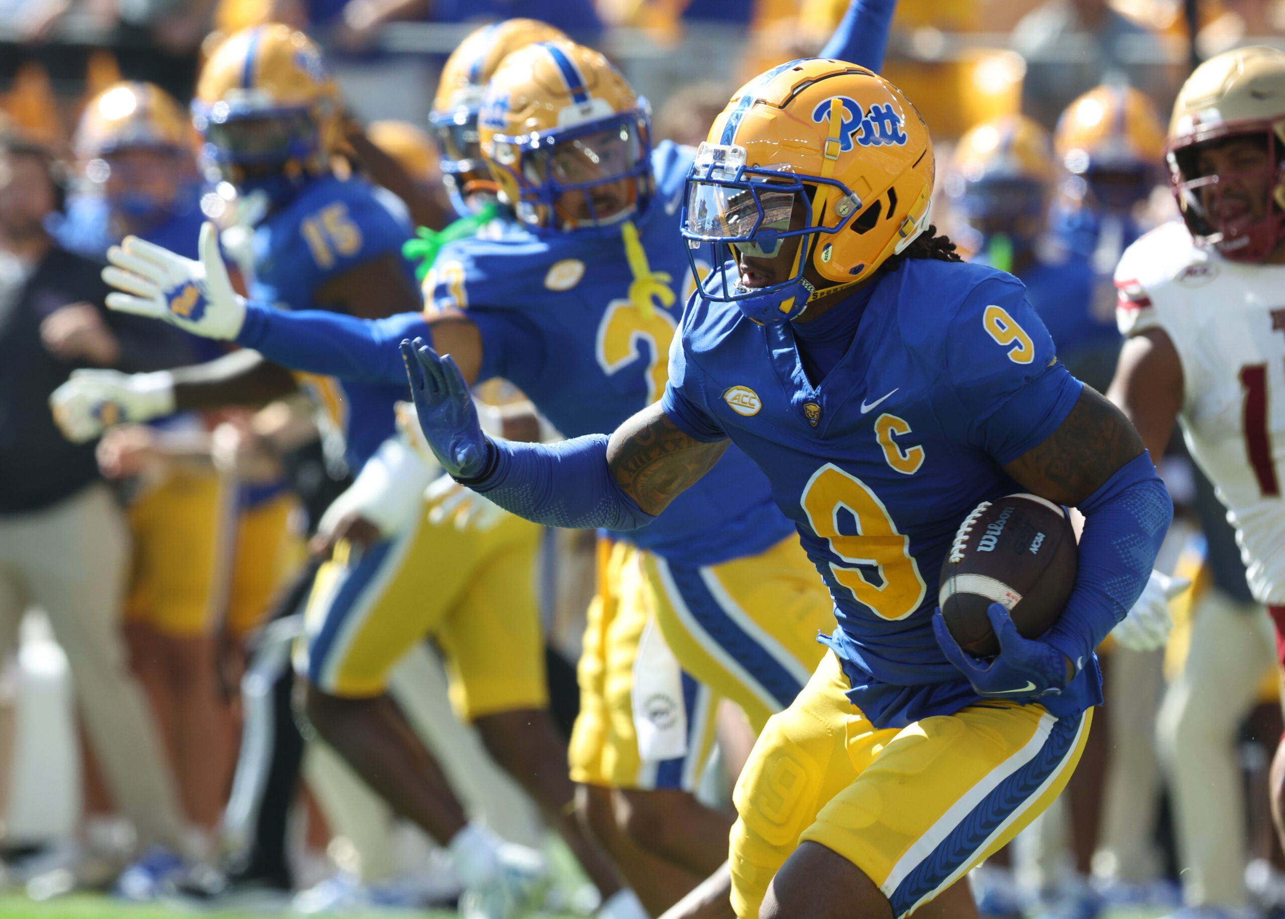 The Commanders take Kyle Louis in the third round in this final 7-round mock draft.