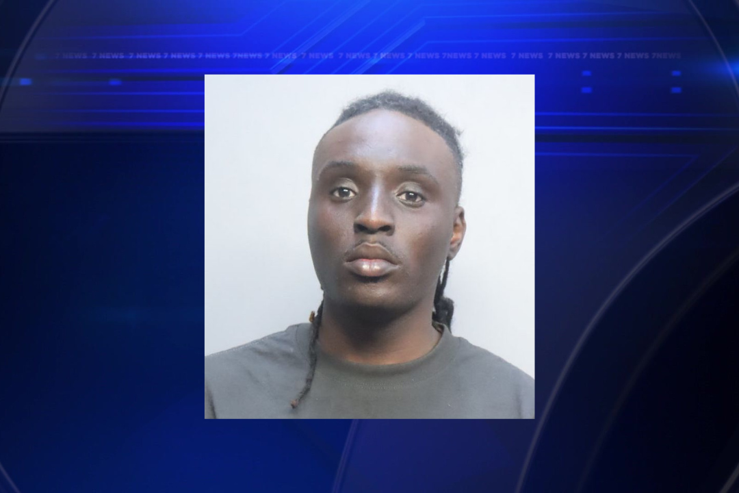 Man arrested at Miami International Airport with 40 pounds of cannabis in luggage - WSVN 7News | Miami News, Weather, Sports