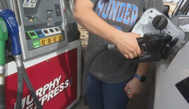 Florida gas prices dip as crude oil prices decline