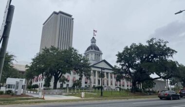 Florida bill would expand vaccine exemptions for K-12 students