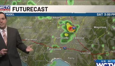 A warm Saturday ahead with scattered rain chances