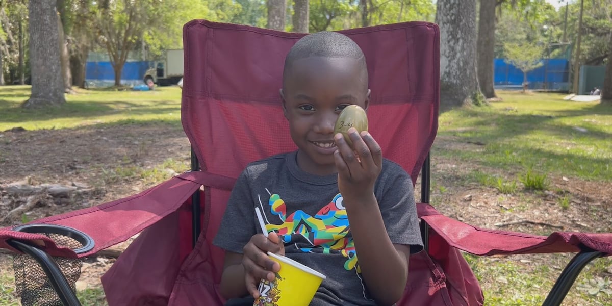 Thousands gather for 57th annual Myers Park easter egg hunt