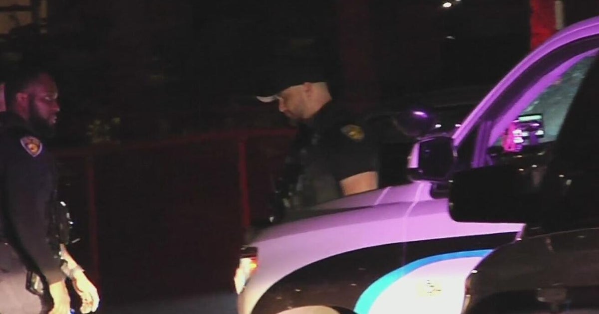 Suspect shot Fort Lauderdale Police K-9 while running from officers, officials say