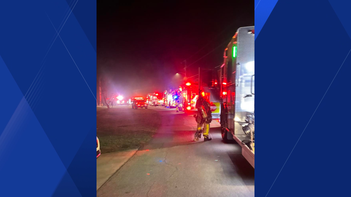 Cape Coral firefighters battle back-to-back structure fires Thursday night