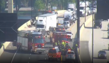 Overturned vehicle shuts down I-4 westbound near downtown Orlando
