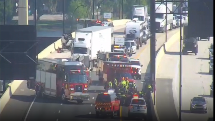Overturned vehicle shuts down I-4 westbound near downtown Orlando