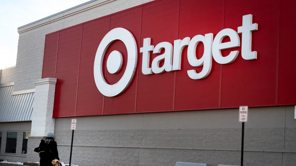 Florida Man Used Seasoning Packets to Scam $40K of Pokémon Cards from Target